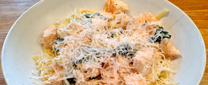 Recept på Pasta med krämig lax