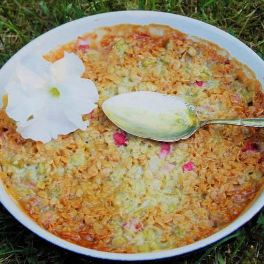 Recept på Knäckig rabarberpaj