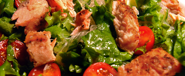 Recept på Laxsallad med glasnudlar