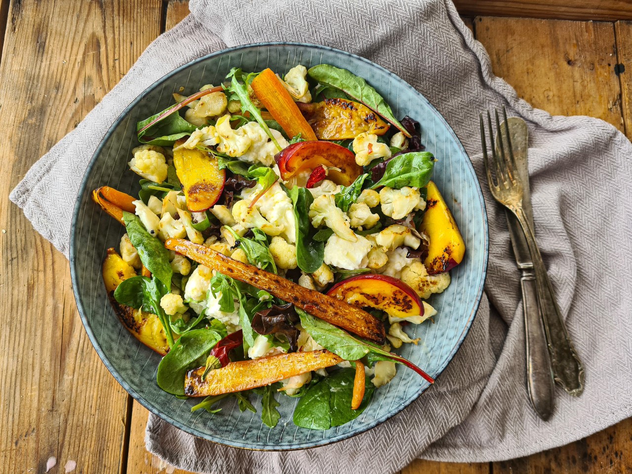 Recept på Nektarinsallad med mozzarellaost