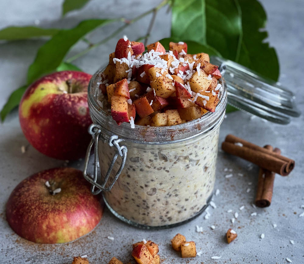 Recept på Over night oats med äpple- och kanelkompott