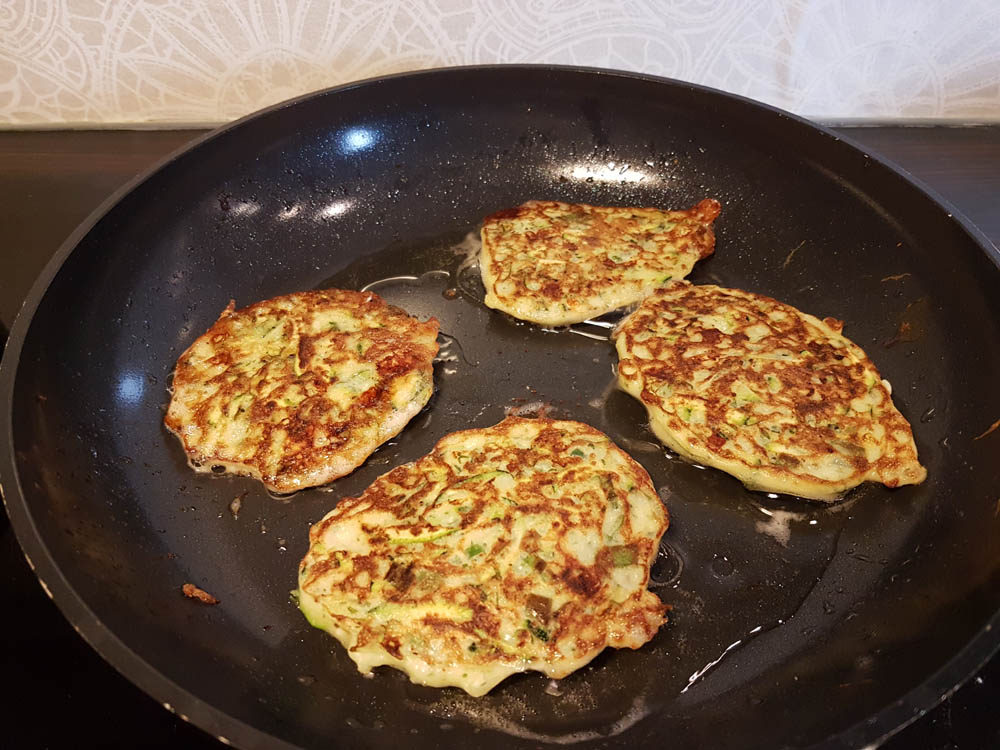 Recept på Zucchiniplättar med fetaost och dill